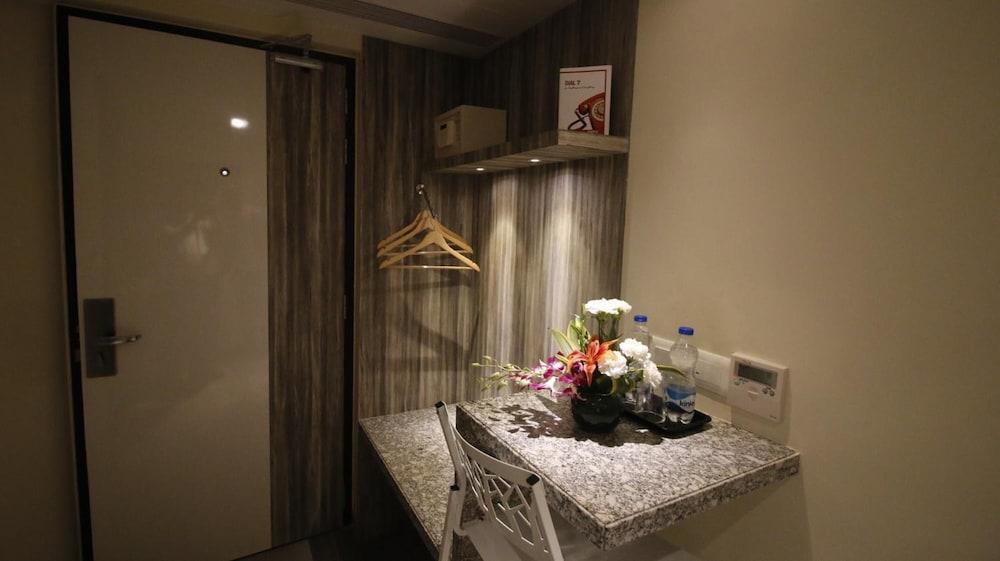 7 Apple Hotel, ואדודרה מראה חיצוני תמונה